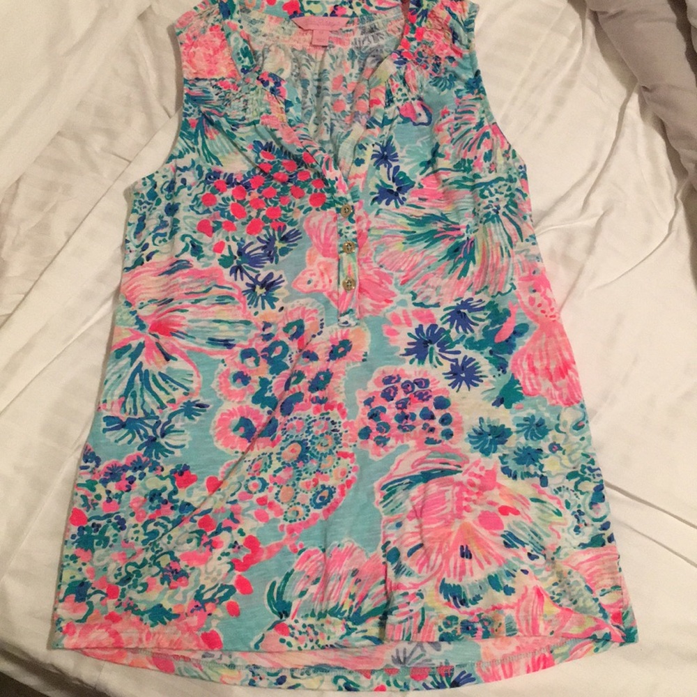 Lilly Pulitzer Essie top
